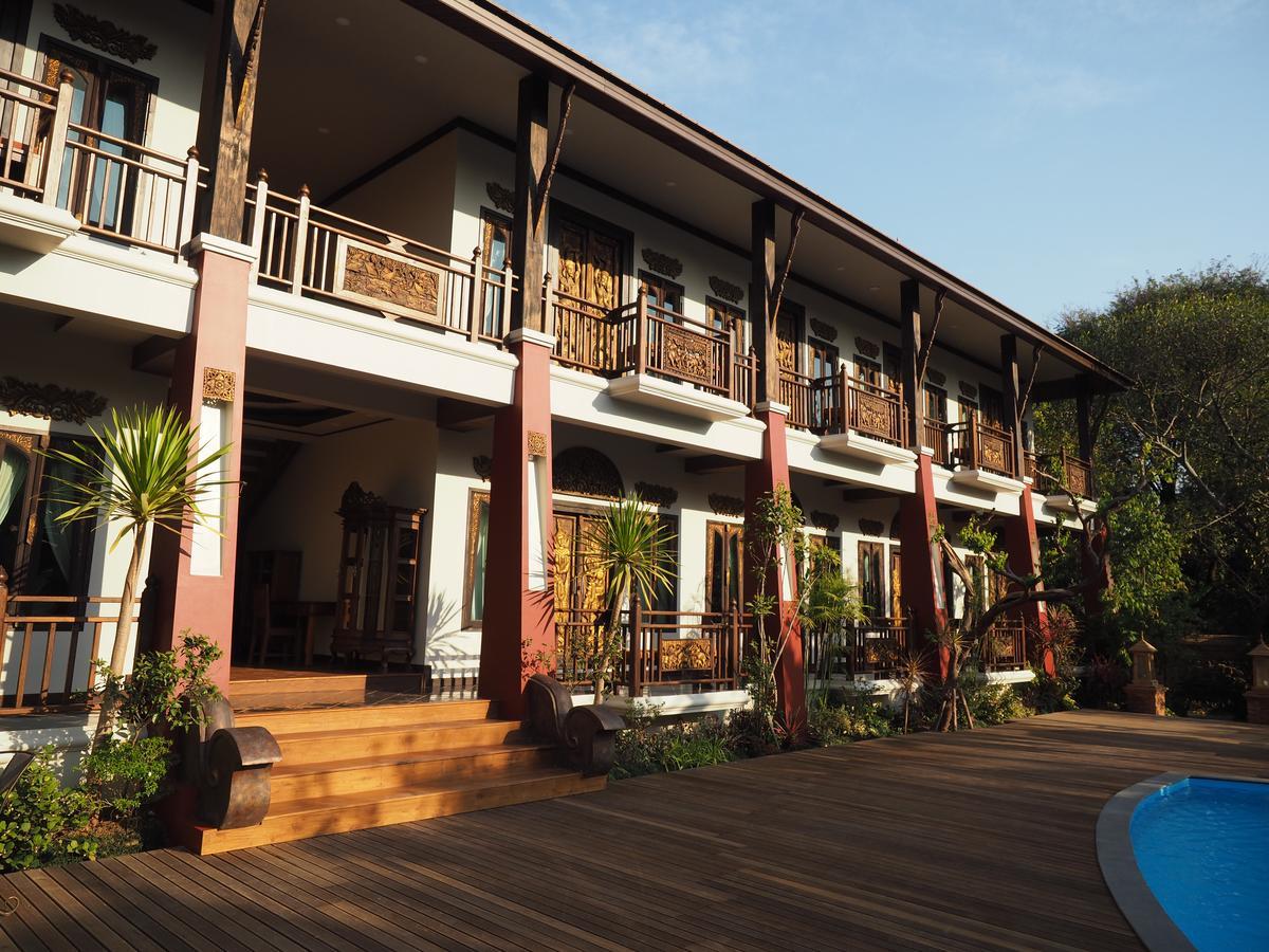Amata Lanna Village อมตะล้านนาวิลเลจ Чиангмай Экстерьер фото